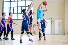 欧文连续助攻全队配合默契